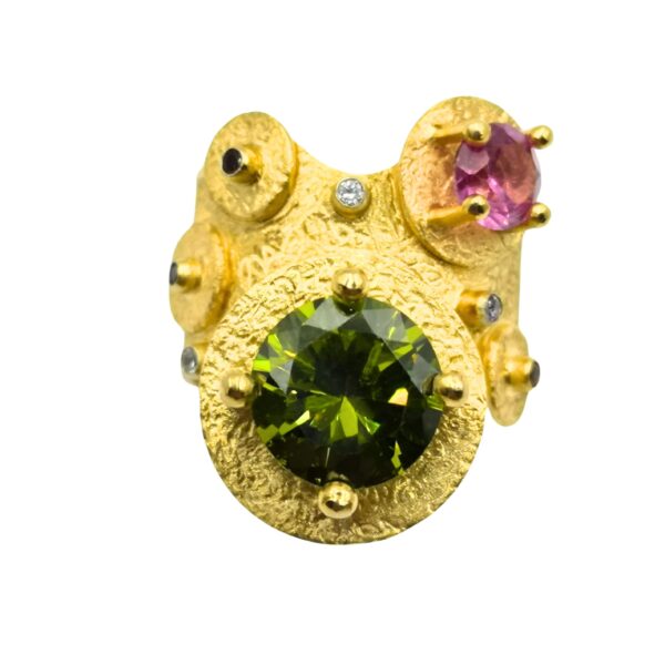 Silver gold-plated ring with cubic zirconia by MM Arte Jewellery - Image 6